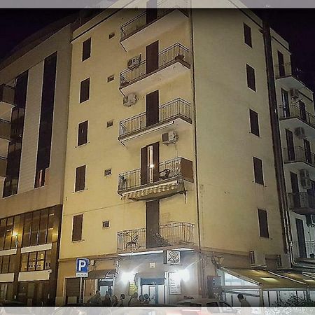 Appartamento Claudia Bari Luaran gambar